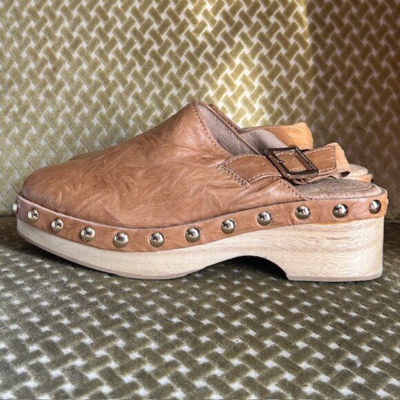 Free People x Kelsi Dagger Leather Stud Accent Cork Cushioned Norma Clogs NEW - Picture 4 of 16
